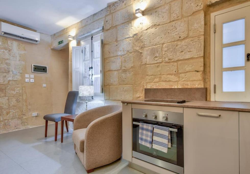 Orangery 101 - Duplex Studio Valletta Exterior photo